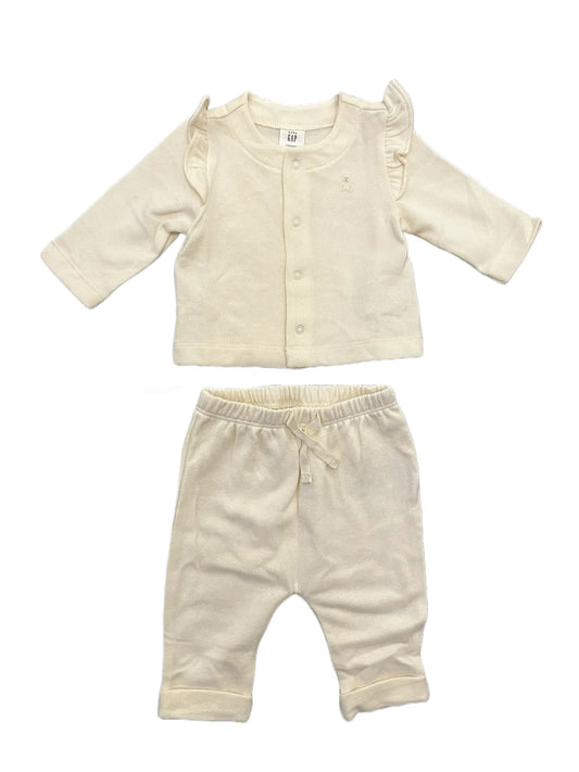 Baby Gap Newborn Ensemble